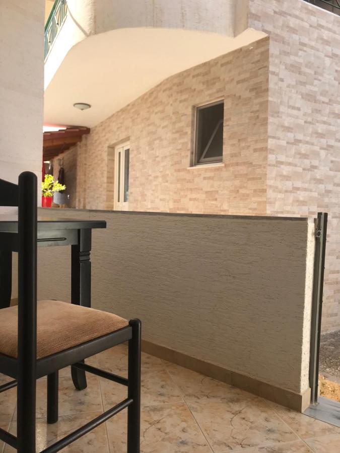 Guesthouse Flamur Ксамил Экстерьер фото