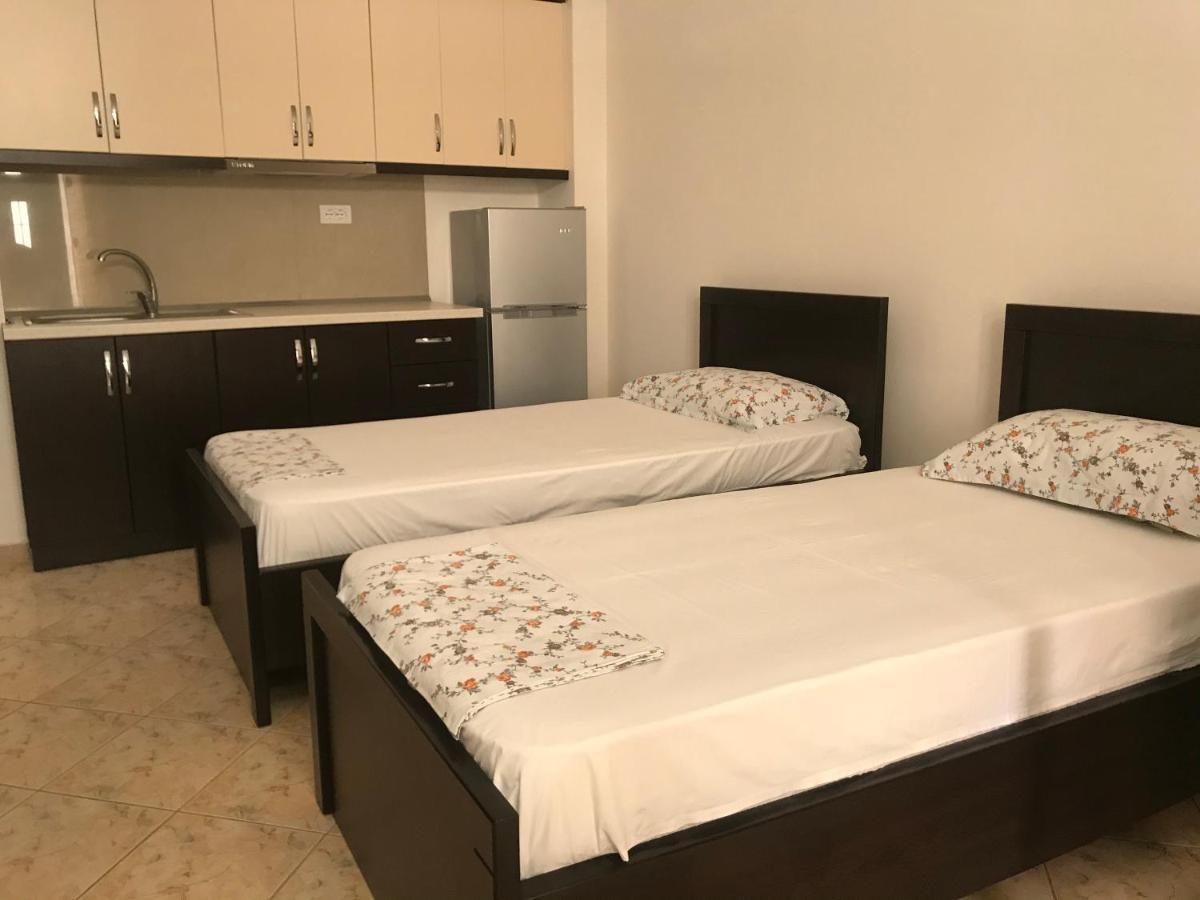 Guesthouse Flamur Ксамил Экстерьер фото